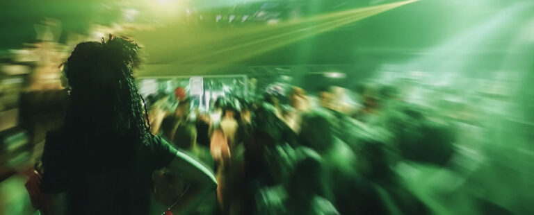 Mindyourtriphoofdbeeld